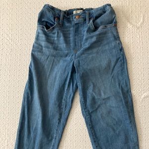 Madewell Pull On Jeans in Keefe Wash